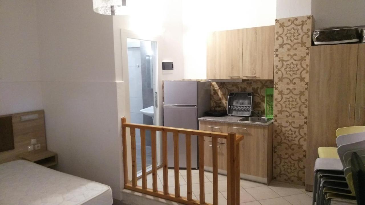 Psarou Apartments Paralía Skotínis エクステリア 写真