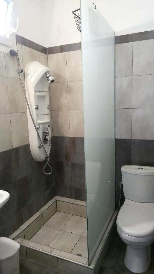 Psarou Apartments Paralía Skotínis エクステリア 写真