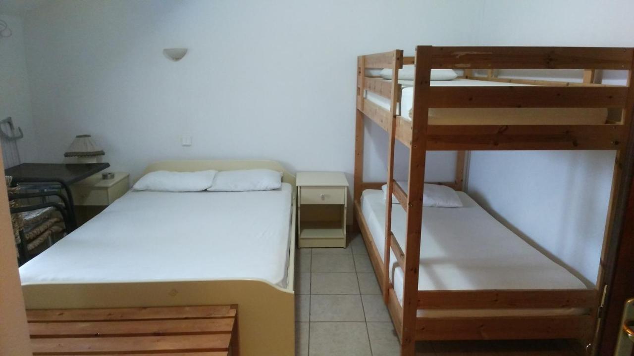Psarou Apartments Paralía Skotínis エクステリア 写真